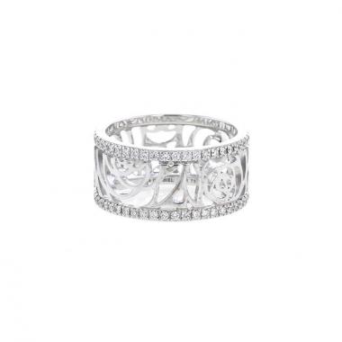 Bague bandeau Chanel Camélia Fil moyen modèle en or blanc et diamants
