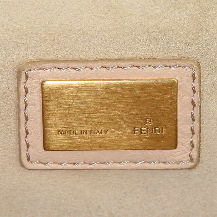 Sac à main Fendi Peekaboo en cuir crème - Detail D4