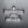 Bolso de mano Louis Vuitton Phenix en cuero Epi negro - Detail D4 thumbnail