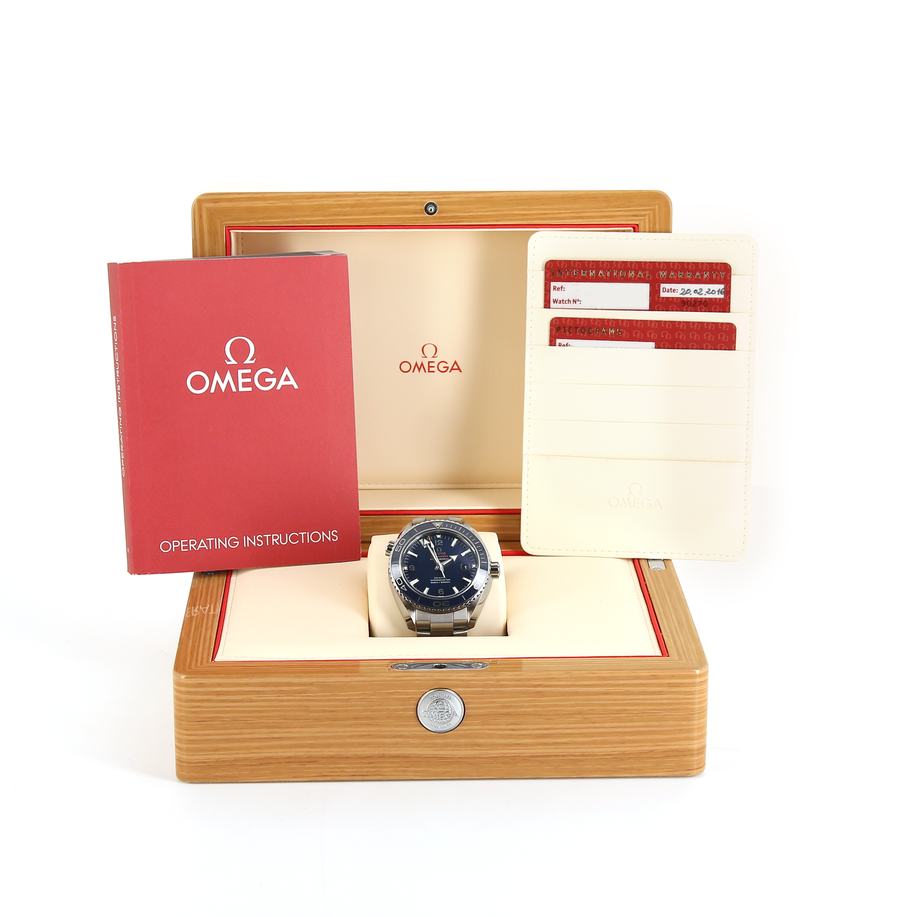 Omega Seamaster Planet Ocean 600 M watch in titanium from 2010 - Detail D3