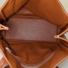 Hermès Victoria II shopping bag in gold togo leather - Detail D2 thumbnail