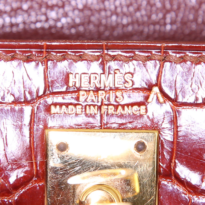 Hermès Kelly 20 cm handbag in brown crocodile - Detail D4