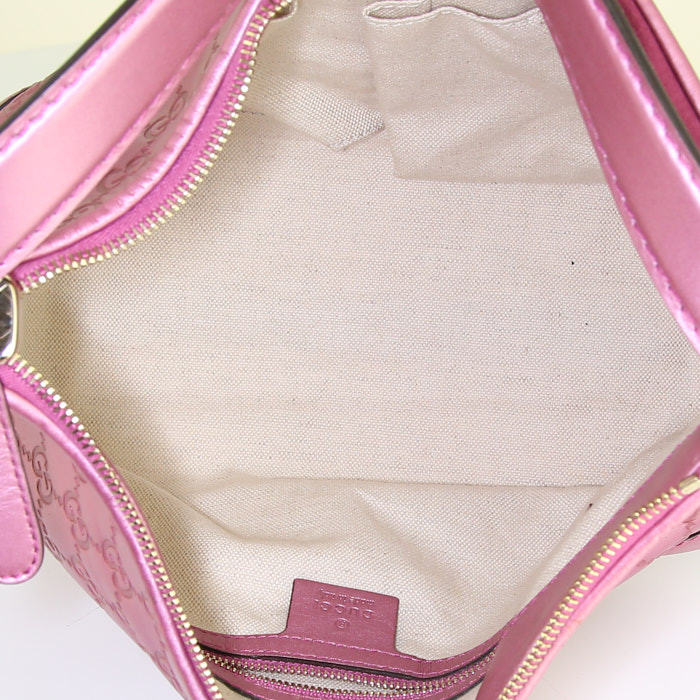 Gucci handbag in metallic pink monogram leather - Detail D2