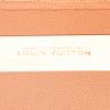 Funda protectora para ropa Louis Vuitton en lona Monogram y cuero natural - Detail D3 thumbnail