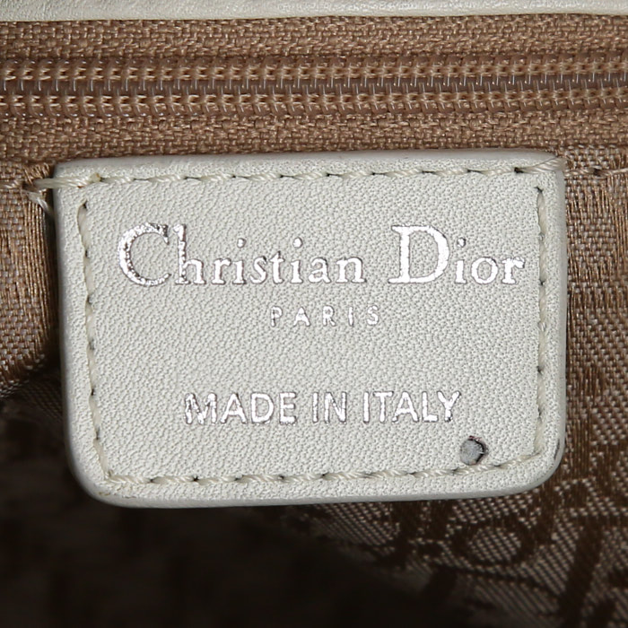 Dior Ethnic handbag in beige leather - Detail D3