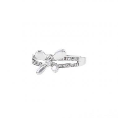 Anello Mauboussin Moi Aimer Toi modello piccolo in oro bianco e diamanti