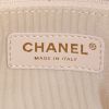 Bolso Chanel Chic Top en cuero acolchado con motivos de espigas beige - Detail D4 thumbnail