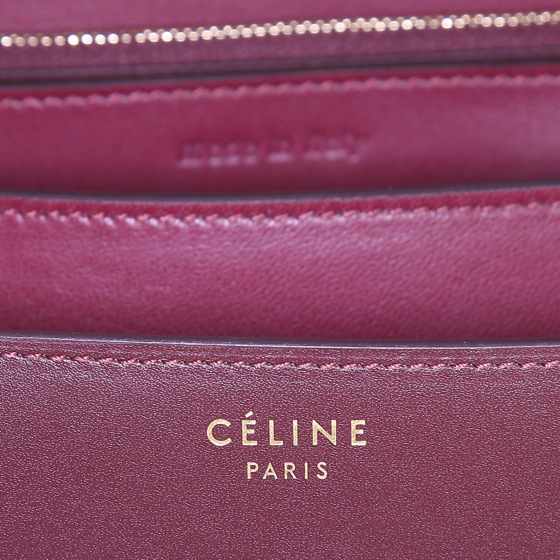 Celine Classic Box handbag in burgundy box leather - Detail D3
