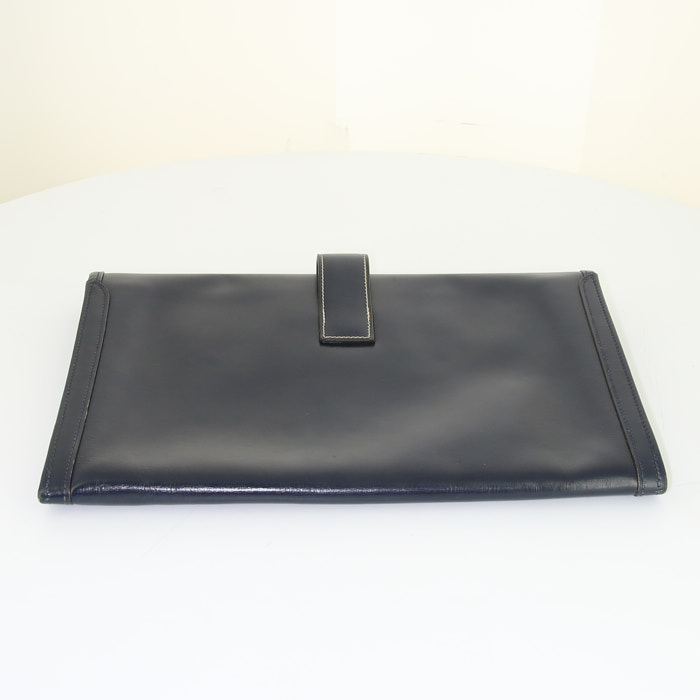 Pochette Hermes Jige, 1979, en cuir box bleu - Detail D4