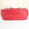 Louis Vuitton Passy small model shopping bag in red epi leather - Detail D4 thumbnail