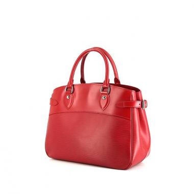 Sac cabas Louis Vuitton Passy petit modèle en cuir épi rouge