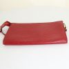 Louis Vuitton Pochette accessoires pouch in red epi leather - Detail D4 thumbnail
