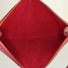 Bolsito de mano Louis Vuitton Pochette accessoires en cuero Epi rojo - Detail D2 thumbnail