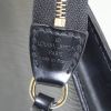 Pochette Louis Vuitton Pochette accessoires in pelle Epi nera - Detail D3 thumbnail