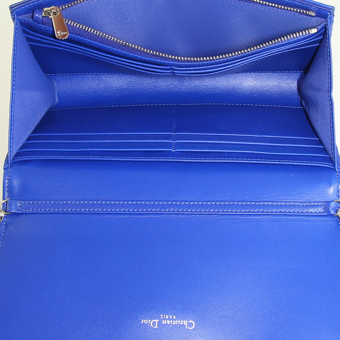 Borsa a tracolla Dior Diorama Wallet on Chain in pelle blu elettrico - Detail D2