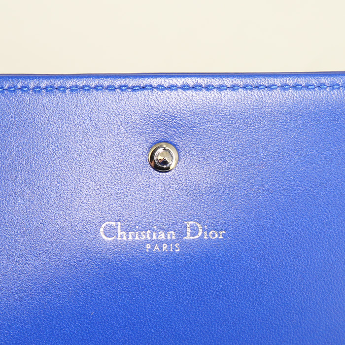 Dior Diorama Wallet on Chain shoulder bag in electric blue leather - Detail D3