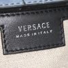 Bolso 24 horas Versace Palazzo Empire modelo grande en cuero negro y azul y cuero negro - Detail D3 thumbnail