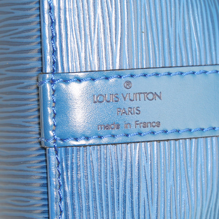 Sac Louis Vuitton petit Noé en cuir épi Bleu Toledo - Detail D3