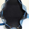 Louis Vuitton petit Noé small model handbag in blue epi leather - Detail D2 thumbnail
