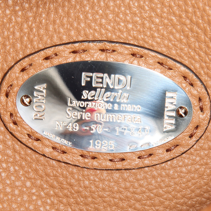 Borsa Fendi Peekaboo Selleria modello grande in pelle martellata nera - Detail D4