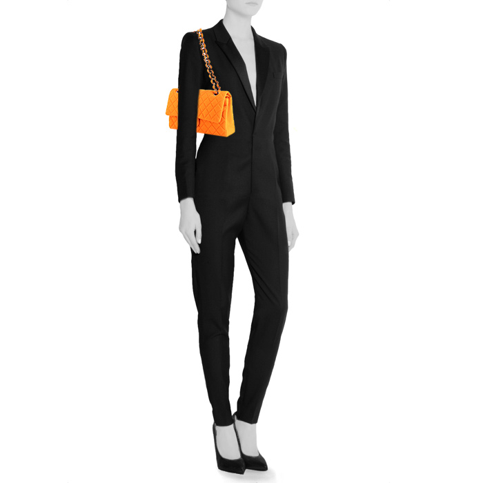 Chanel Timeless handbag in orange quilted jersey - Detail D1