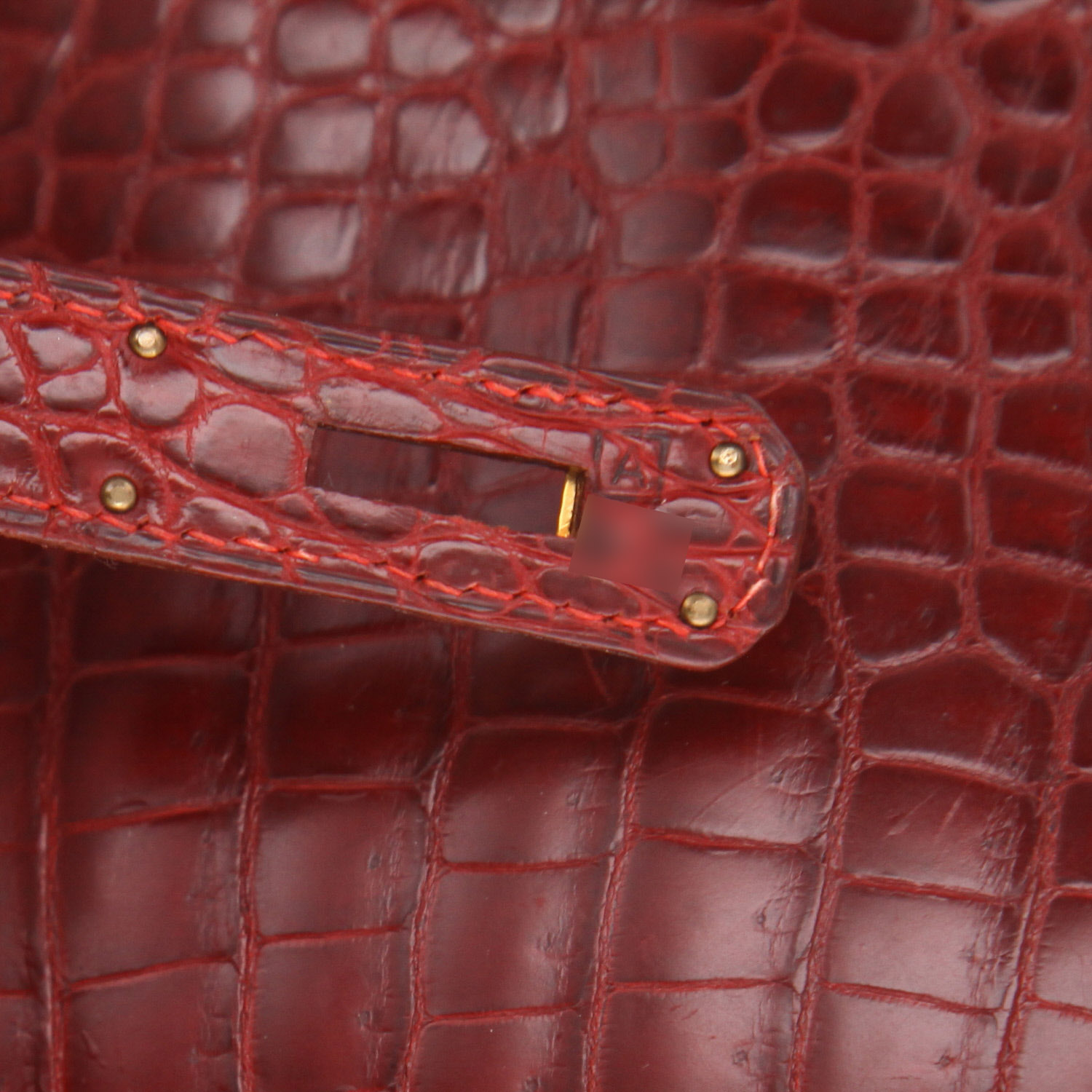 Sac Hermes Kelly 32 cm en crocodile porosus rouge - Detail D4