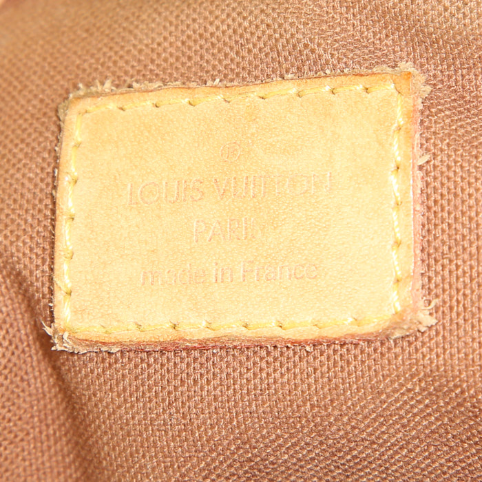 Louis Vuitton handbag in brown monogram canvas and natural leather - Detail D4