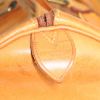 Bolsa de viaje Louis Vuitton Keepall 50 cm en cuero natural beige caramelo - Detail D3 thumbnail