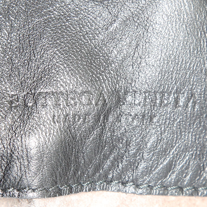 Sac à main Bottega Veneta en cuir tressé noir - Detail D3