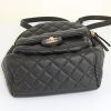 Chanel Sac à dos backpack in black quilted grained leather - Detail D4 thumbnail
