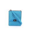 Chanel Boy shoulder bag in blue quilted leather - 360 thumbnail