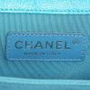 Borsa a tracolla Chanel Boy in pelle trapuntata blu - Detail D4 thumbnail