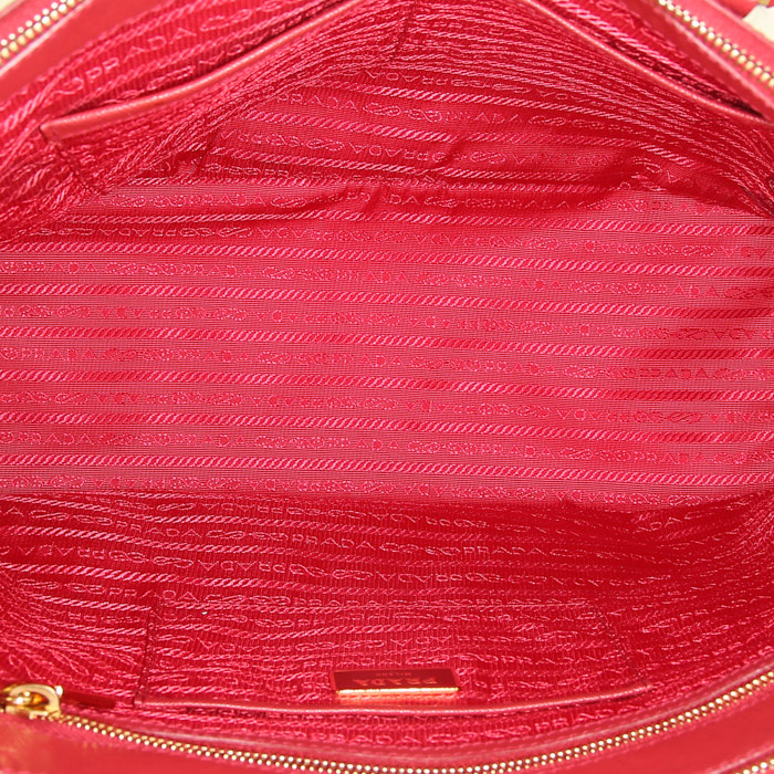 Prada Galleria handbag in red leather saffiano - Detail D2