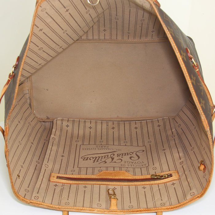 Bolso Cabás Louis Vuitton Neverfull modelo grande en lona Monogram y cuero natural - Detail D2