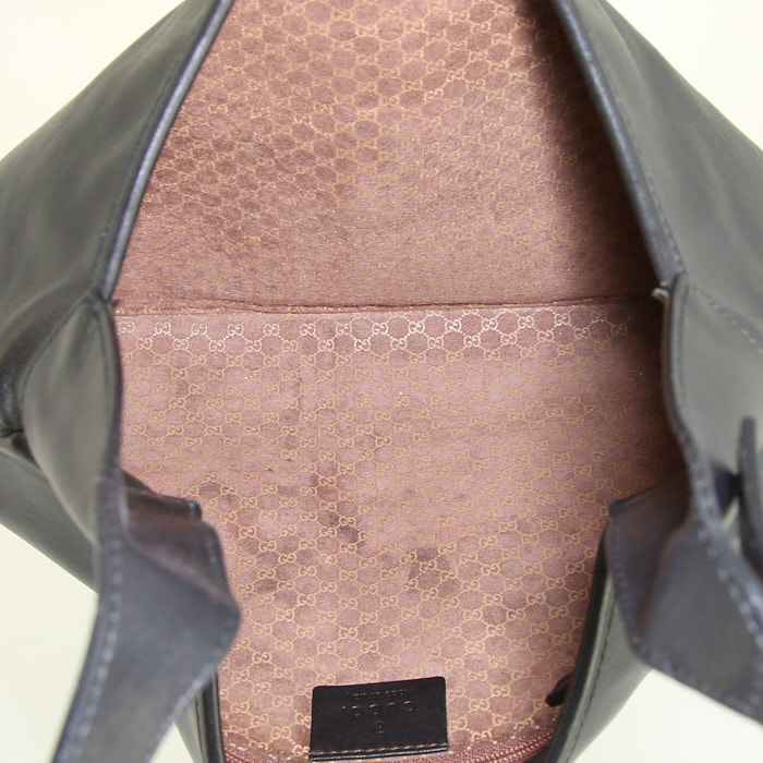 Sac à main Gucci Jackie en cuir noir - Detail D2