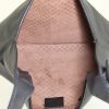 Bolso de mano Gucci Jackie en cuero negro - Detail D2 thumbnail