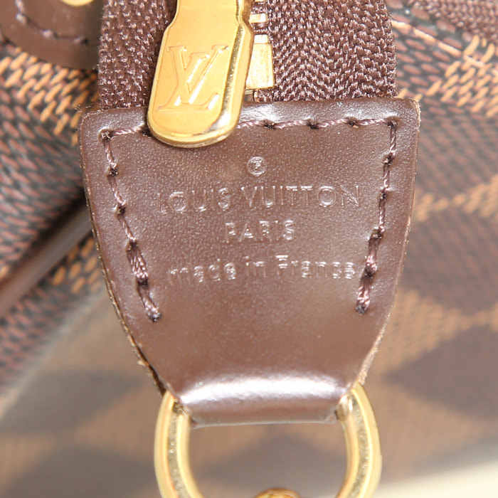 Borsa a tracolla Louis Vuitton Eva in tela a scacchi marrone e pelle marrone - Detail D4