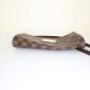 Louis Vuitton Eva shoulder bag in brown damier canvas and brown leather - Detail D5 thumbnail