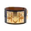 Bracelet manchette Hermes Médor en plaqué or et cuir noir - 00pp thumbnail