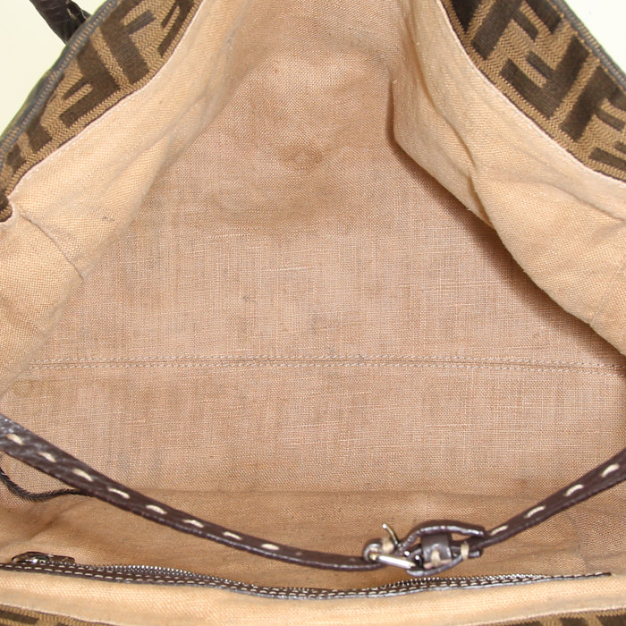 Fendi Linda handbag in brown monogram canvas and brown leather - Detail D2