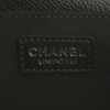 Pochette-ceinture Chanel en cuir grainé matelassé noir - Detail D3 thumbnail