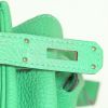 Hermes Kelly 32 cm handbag in green togo leather - Detail D5 thumbnail