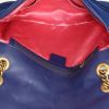 Gucci GG Marmont shoulder bag in blue quilted velvet - Detail D3 thumbnail