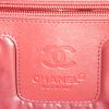 Bolsa de viaje Chanel Coco Cocoon en lona acolchada negra y cuero negro - Detail D3 thumbnail