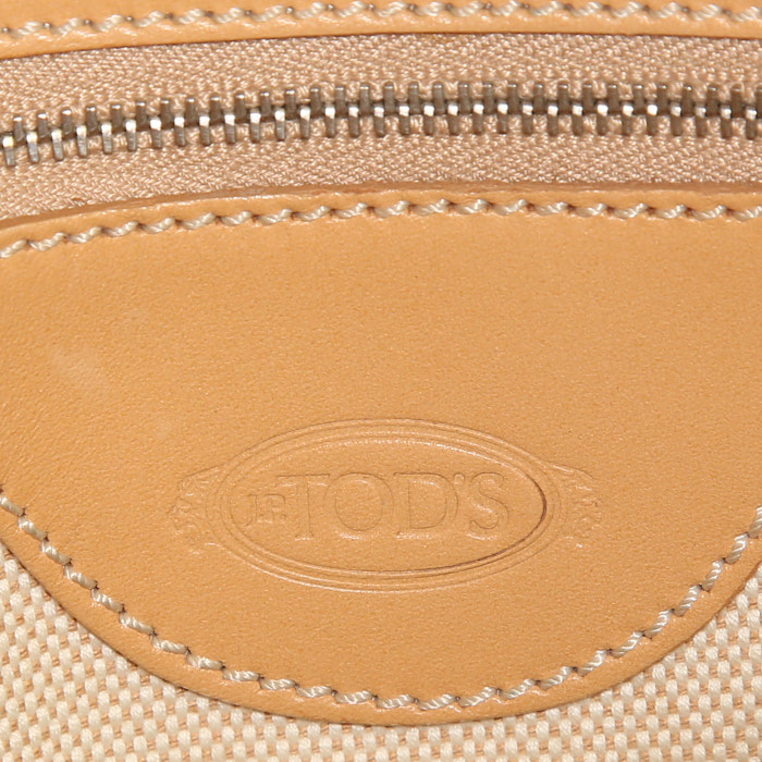 Sac cabas Tod's D-Bag en cuir beige - Detail D4