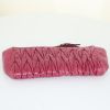 Miu Miu Matelassé pouch in pink quilted leather - Detail D4 thumbnail