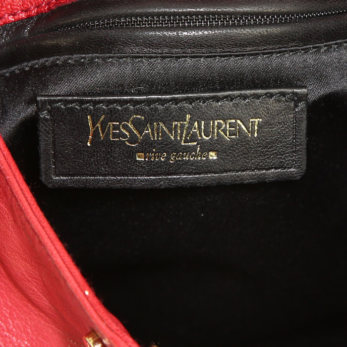 Bolso de mano Yves Saint Laurent Mombasa en cuero rojo - Detail D3