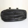 Bolso de mano Saint Laurent en cuero granulado negro - Detail D4 thumbnail