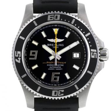 Montre Breitling Superocean en acier Ref :  A17391 Vers  2011