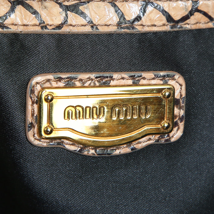Miu Miu shopping bag in beige python - Detail D4